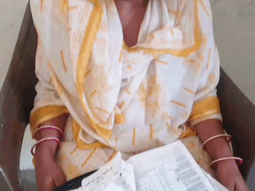 जालंधर में बाइबल की बेअदबी, माहौल तनावपूर्ण:पत्नी पढ़ रही थी, पति ने गुस्से में छीनकर फाड़ी, बोला- यीशु को बोल, आकर तुझे बचा ले