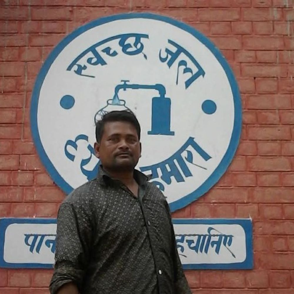 टोहाना में डयूटी से लौट रहे स्कूटी सवार की मौत:आंधी में टूटकर गिरी पेड़ की टहनी; टयूबवेल ऑपरेटर था