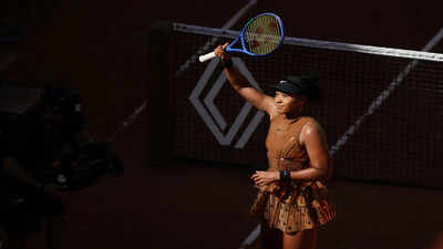French Open: Naomi Osaka does it again in jaw-dropping custom gold Nike outfit en route to second round | International Sports News