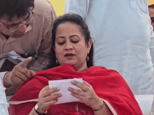 हरियाणा में OT असिस्टेंट की शैक्षणिक योग्यता बढ़ाई:अब BSC ओटी टेक्नोलॉजी करना जरूरी; पहले 12वीं साइंस थी; राव बोलीं-सर्जिकल सुधार होगा