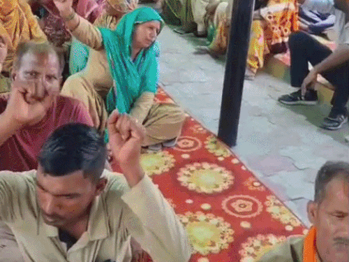 करनाल में सफाइल कर्मचारी गए हड़ताल पर:सफाई व्यवस्था चरमराने के आसार, महिलाओं ने सुनाई अपनी परेशानी
