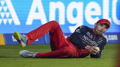 IPL 2026: Phil Salt returns home mid-season for scans, RCB face anxious wait | Cricket News