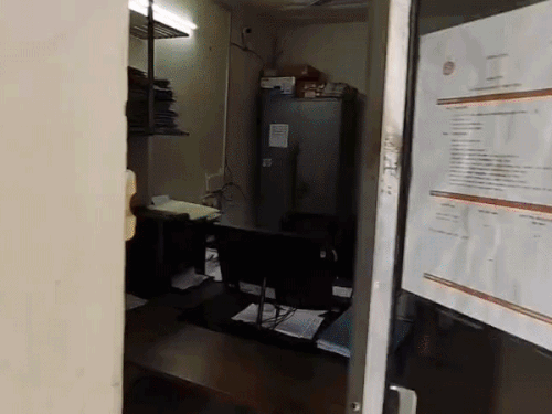 फतेहाबाद में दूसरे दिन भी हड़ताल पर नप कर्मचारी:शहर में 80 टन कचरा हुआ जमा; घरों तक भी नहीं पहुंची गाड़ियां
