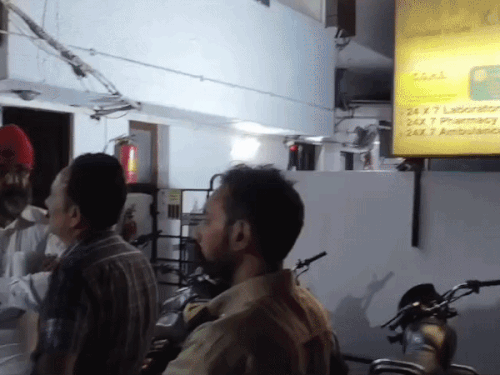 ट्यूशन से बच्चों को लेने गए युवक पर फायरिंग:गंभीर हालत में अमृतसर के अस्पताल में भर्ती, आरोपी फरार, पुलिस जांच जारी