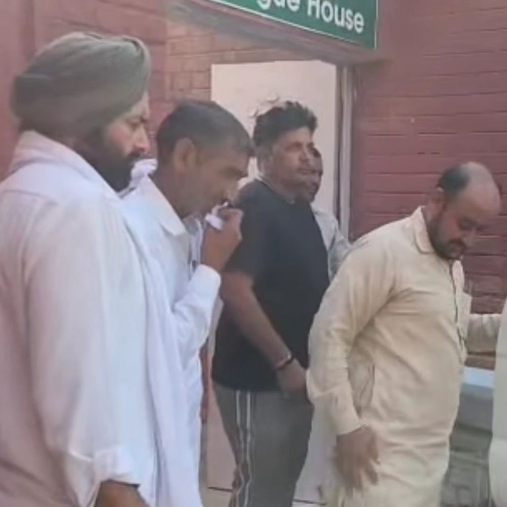 टोहाना में कीटनाशक के प्रभाव से व्यक्ति की मौत:खेत में कर रहा था स्प्रे, अचानक बिगड़ी तबीयत, निजी अस्पताल में तोड़ा दम