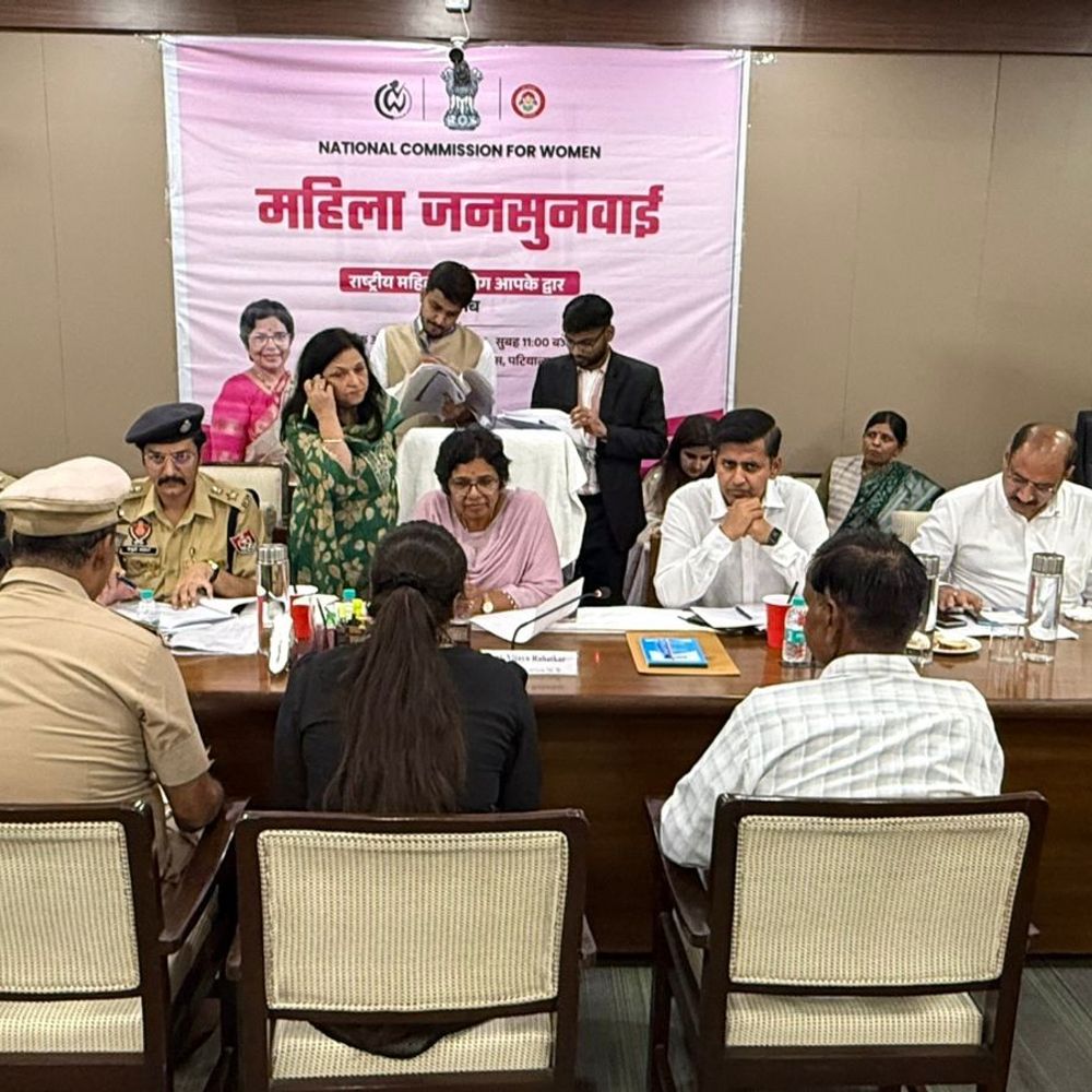 पटियाला में महिला आयोग ने 42 से अधिक शिकायतें सुनीं:कई में FIR के आदेश; डिंपल केस पर कहा- चरित्र पर सवाल गलत