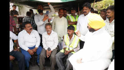 Minister swings by for surprise check in Ludhiana, skips protesting staffers | Ludhiana News