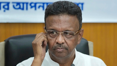 ‘100% with development’: Mamata aide Firhad Hakim praises Suvendu Adhikari amid TMC rebellion | India News