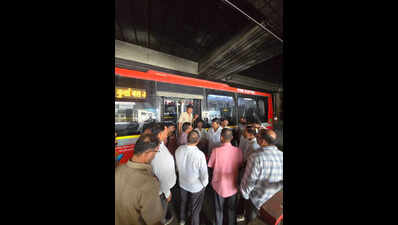 Faulty buses, poor facilities exposed at Kurla BEST depot inspection | Mumbai News