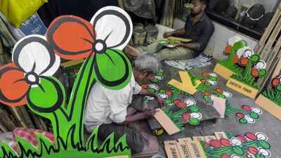 TMC vs TMC: Mamata loyalist lodges police complaints against rebel MLAs for using party symbol | India News