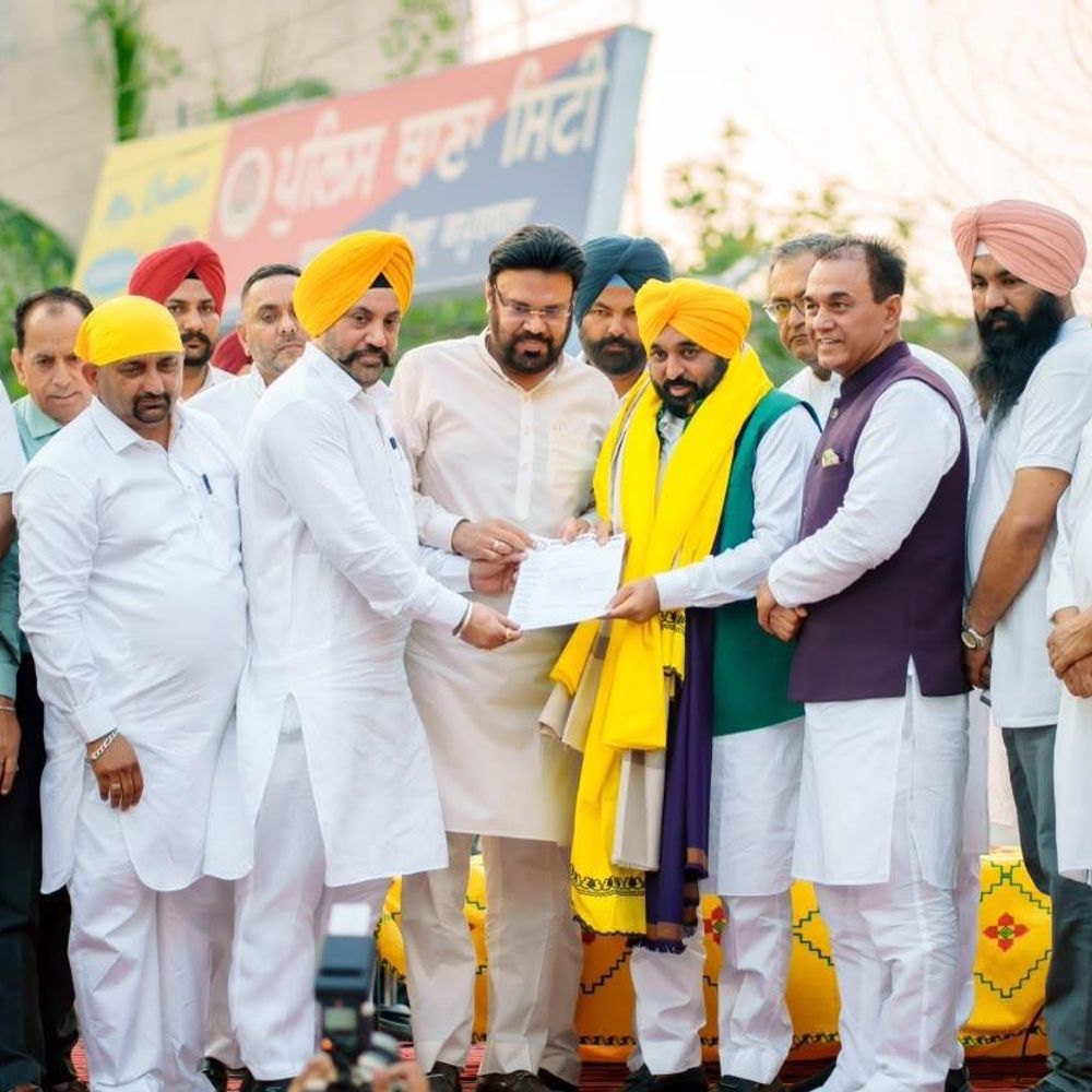 फगवाड़ा में CM भगवंत मान का 'लोक मिलनी':बोले-नशे के खिलाफ जंग से बदलेगा पंजाब; 18.57 करोड़ रुपए की सौगात दी