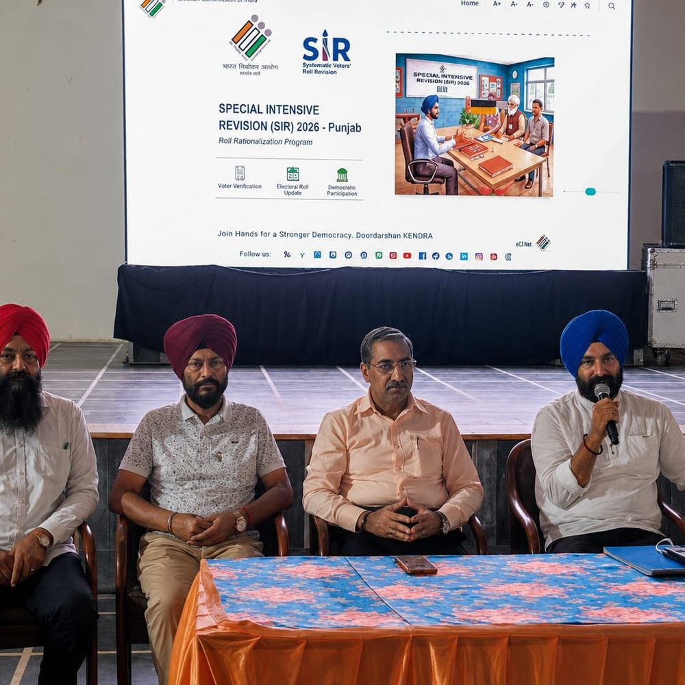 तरनतारन में बूथ लेवल एजेंट्स को मिला प्रशिक्षण:जिला चुनाव अधिकारी बोले- वोटर लिस्ट में राजनीतिक दलों का सहयोग जरूरी