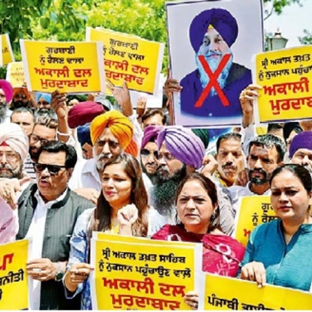 सड़कों पर उतरी आप… कहा- वीडियो फर्जी, तेज विकास से विरोधी घबराए
