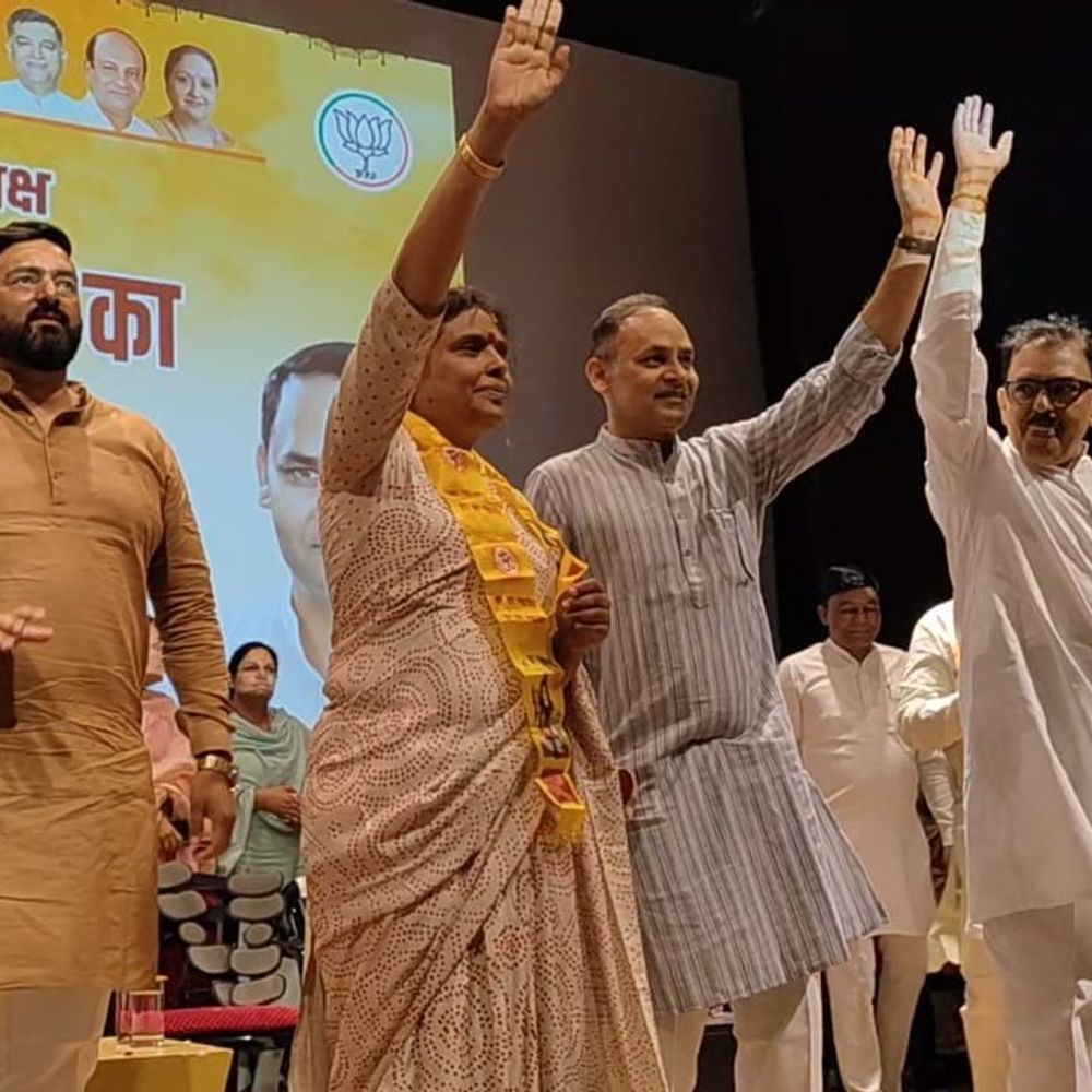 फरीदाबाद पहुंचने पर डॉ. अर्चना गुप्ता का भव्य स्वागत:बोलीं- SIR में सक्रिय भूमिका निभाएं कार्यकर्ता, पार्टी में किसी तरह का मतभेद नहीं