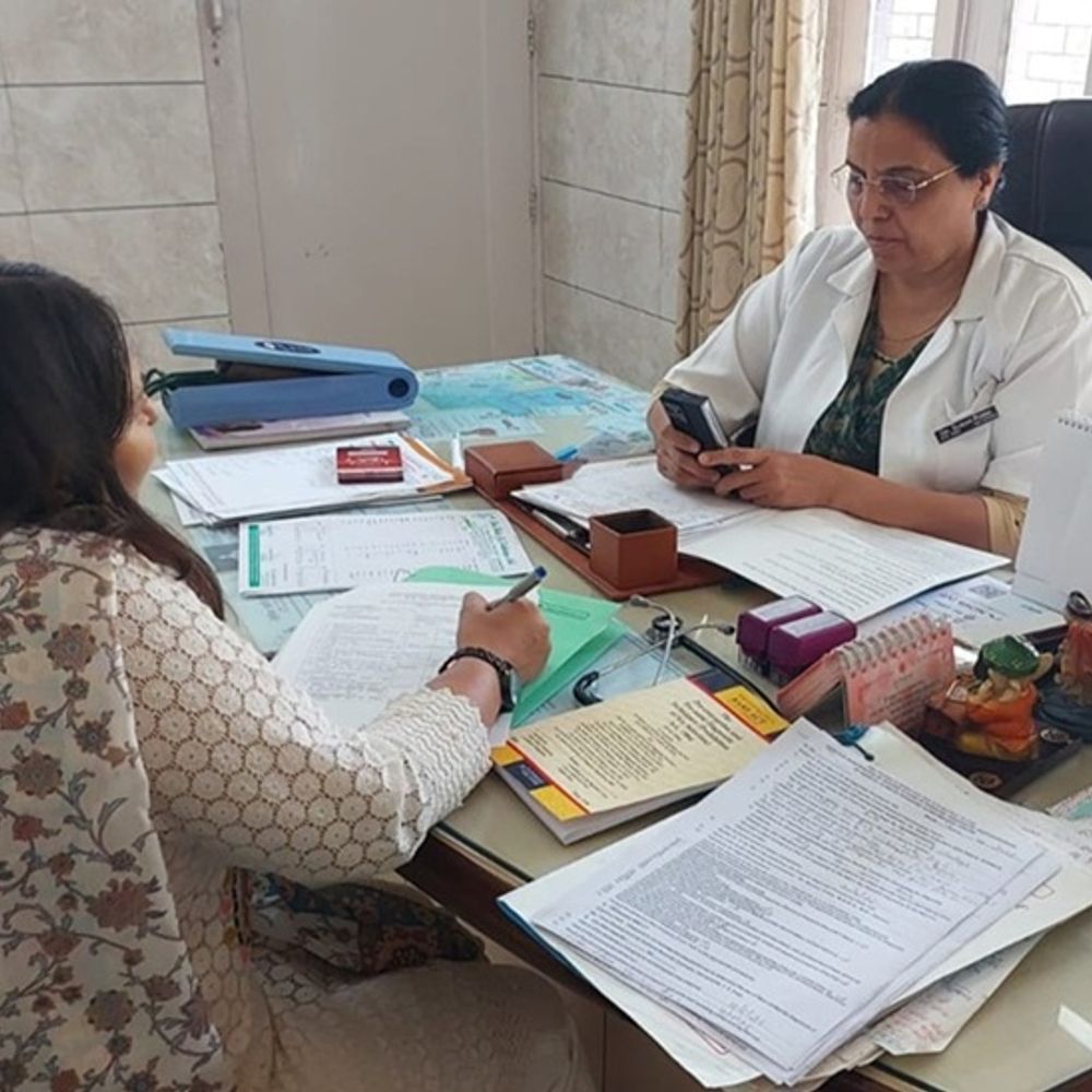 भिवानी के 7 अस्पतालों में स्वास्थ्य विभाग की रेड:पीएनडीटी के तहत खंगाला रिकॉर्ड, लिंगानुपात को सुधारने के लिए कार्रवाई