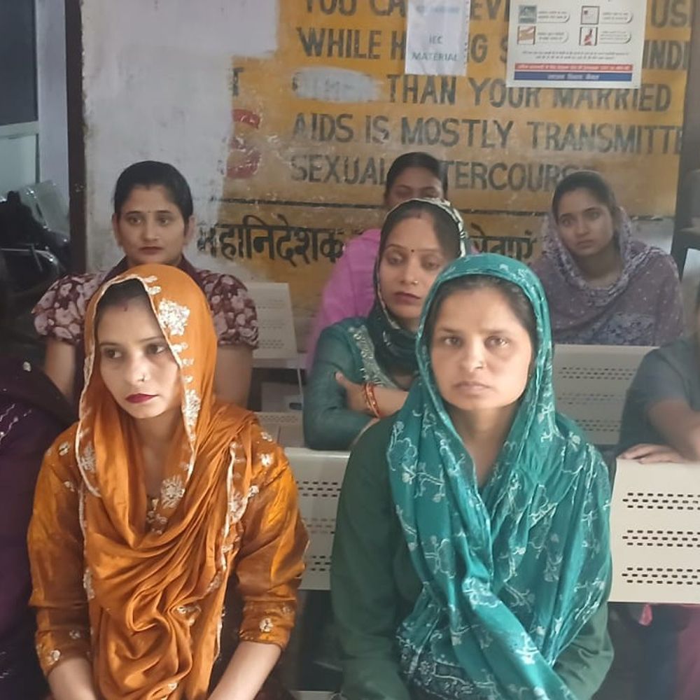 राजौंद में प्रधानमंत्री सुरक्षित मातृत्व शिविर:92 गर्भवती महिलाओं की जांच, हीमोग्लोबिन, एचआईवी और ओरल ग्लूकोज टॉलरेंस टेस्ट हुए