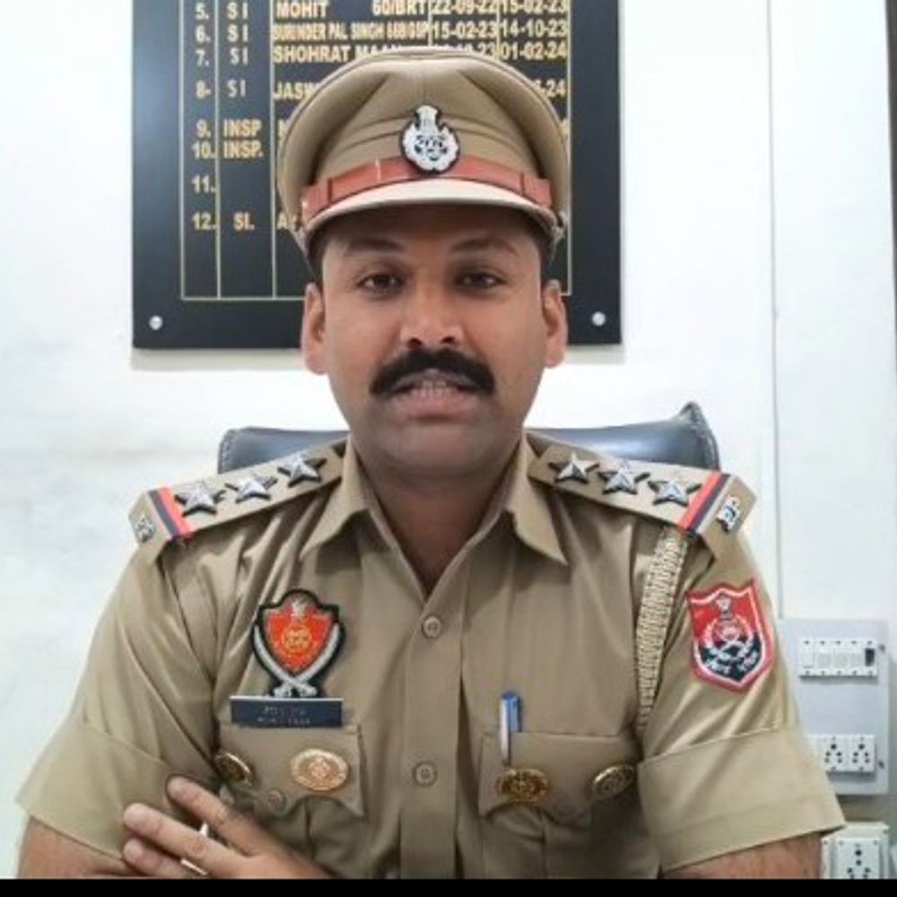 पठानकोट के थाना शाहपुर के प्रभारी बदले:मोहित टाक ने संभाला कार्यभार, बोले-क्षेत्र में कानून-व्यवस्था को मजबूत करना उनकी प्राथमिकता