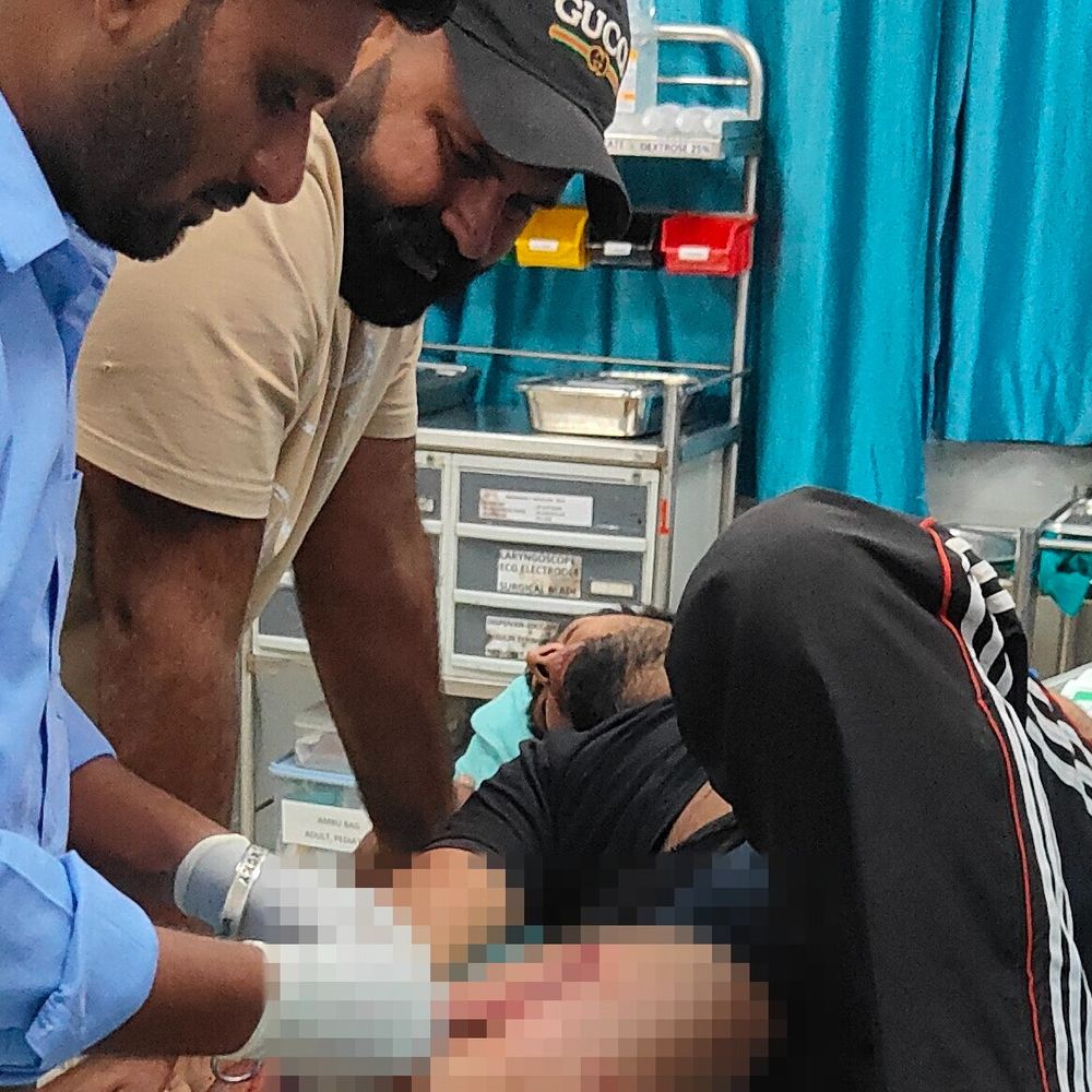 फतेहाबाद में गाड़ी की टक्कर से दो युवक घायल:क्रिकेट मैच खेलकर बाइक से घर लौट रहे थे; आरोपी ड्राइवर मौके से फरार