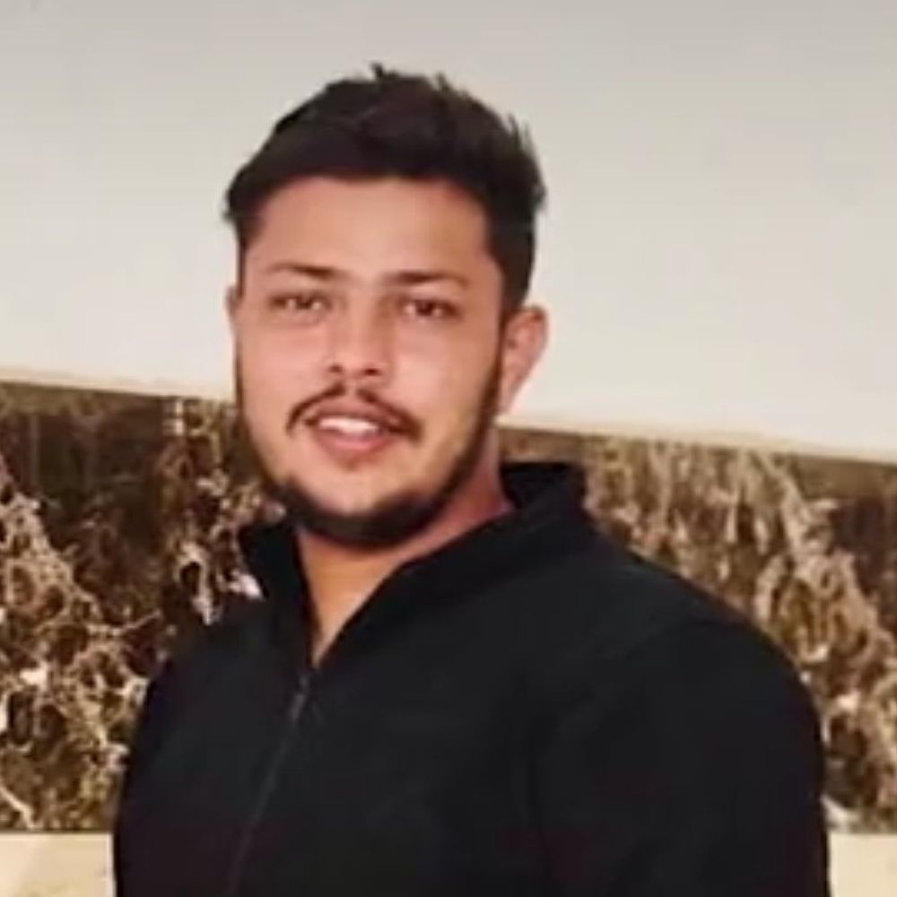 जेल में बंद युवक की मौत पर प्रदर्शन:फरीदाबाद में रंकित गुर्जर के लिए मशाल मार्च, लोगों ने उठाई न्याय की मांग