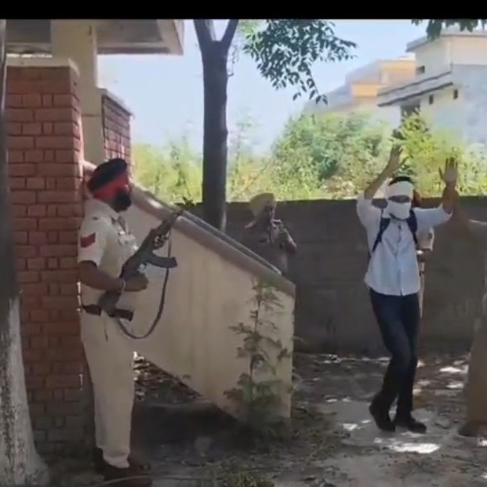 अमृतसर पुलिस लाइन में मॉक ड्रिल:नाके पर फायरिंग, घेराबंदी और एनकाउंटर का अभ्यास; आपात हालात से निपटने की तैयारी