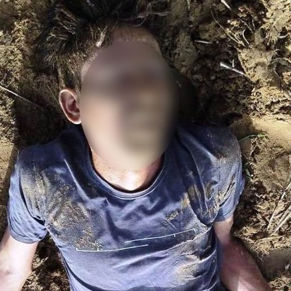 महेंद्रगढ़ में खेतों में मिला व्यक्ति का शव:चार बच्चों का पिता, 15 साल से बुआ के पास रह रहा, उत्तराखंड का रहने वाला