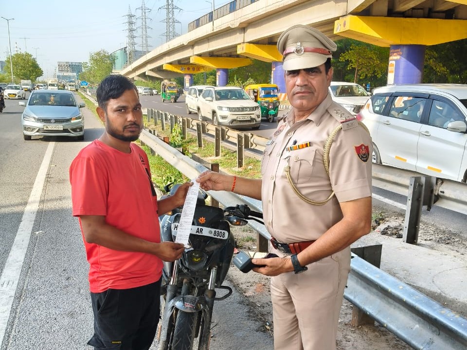 2.36 Lakh Challans for No Helmet, HSRP