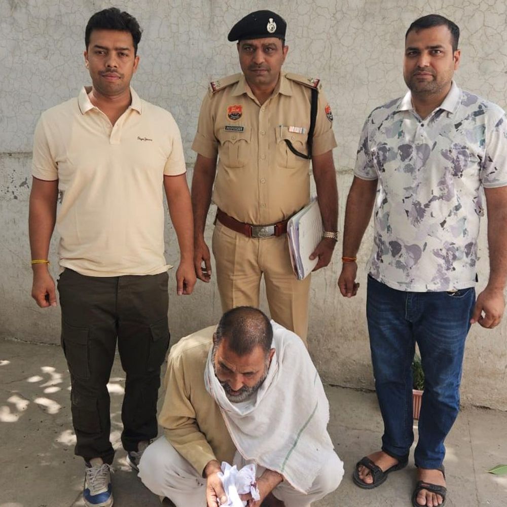 पानीपत पुलिस ने पकड़ा नशा तस्कर:तलाशी में चरस बरामद, यूपी से खरीदकर लाया, घर के बाहर बेचने के लिए घूम रहा