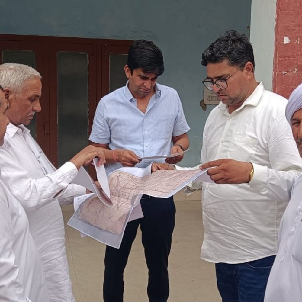 पानीपत की शाहपुर गौशाला का रास्ता बंद:10 गांवों के लोग SDM से मिले; बोले- ढाई हजार गायों को हो रही दिक्कत