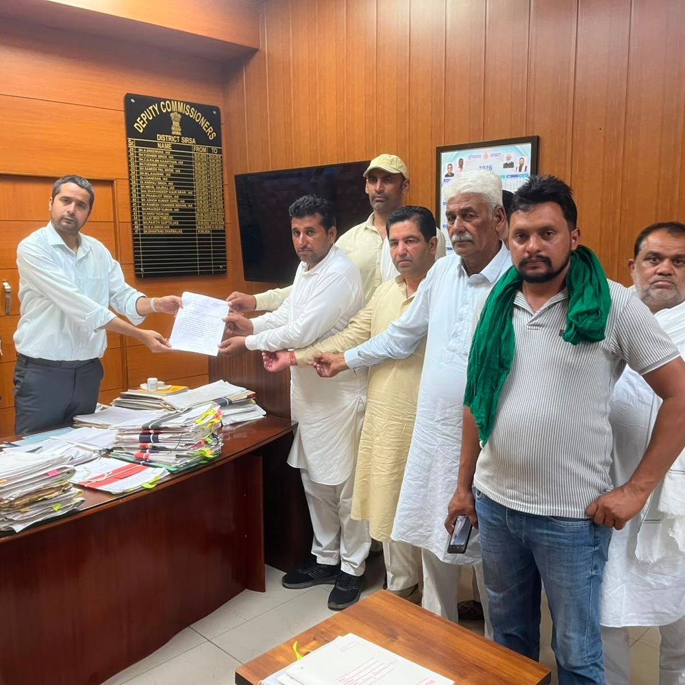 नाथूसरी में वर्टिकल ड्रेनेज प्रोजेक्ट विवादों में:किसानों ने सिरसा डीसी को सौंपा शिकायती पत्र; ठेकेदार और कर्मचारियों पर घोटाले का आरोप
