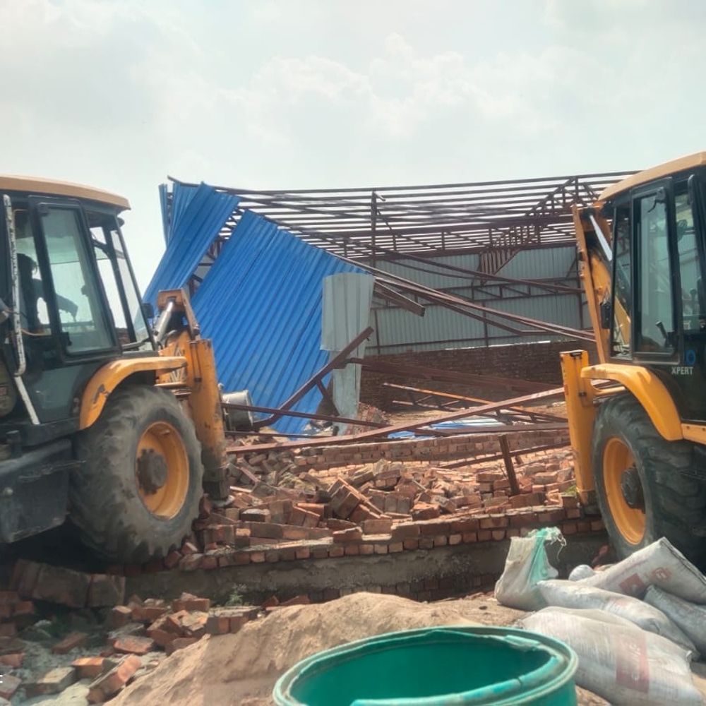 समालखा में अवैध कॉलोनियों पर चला बुलडोजर:दर्जनों निर्माण किए ध्वस्त, 28 एकड़ में बनाई जा रही थी 5 कॉलोनी