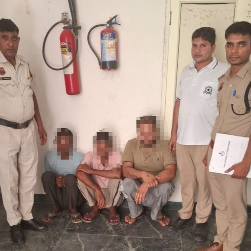 रेवाड़ी में पेट्रोल पंपों से चोरी का खुलासा:जींद के 3 आरोपी गिरफ्तार, साथी का तलाश जारी, दो दिन के रिमांड पर