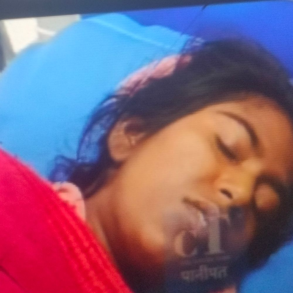 पानीपत में सड़क पर बेहोश मिली विवाहिता:बोलीं-पति और सास-ससुर ने मारपीट की, पिता से डेढ़ लाख रुपए लाने को कहा