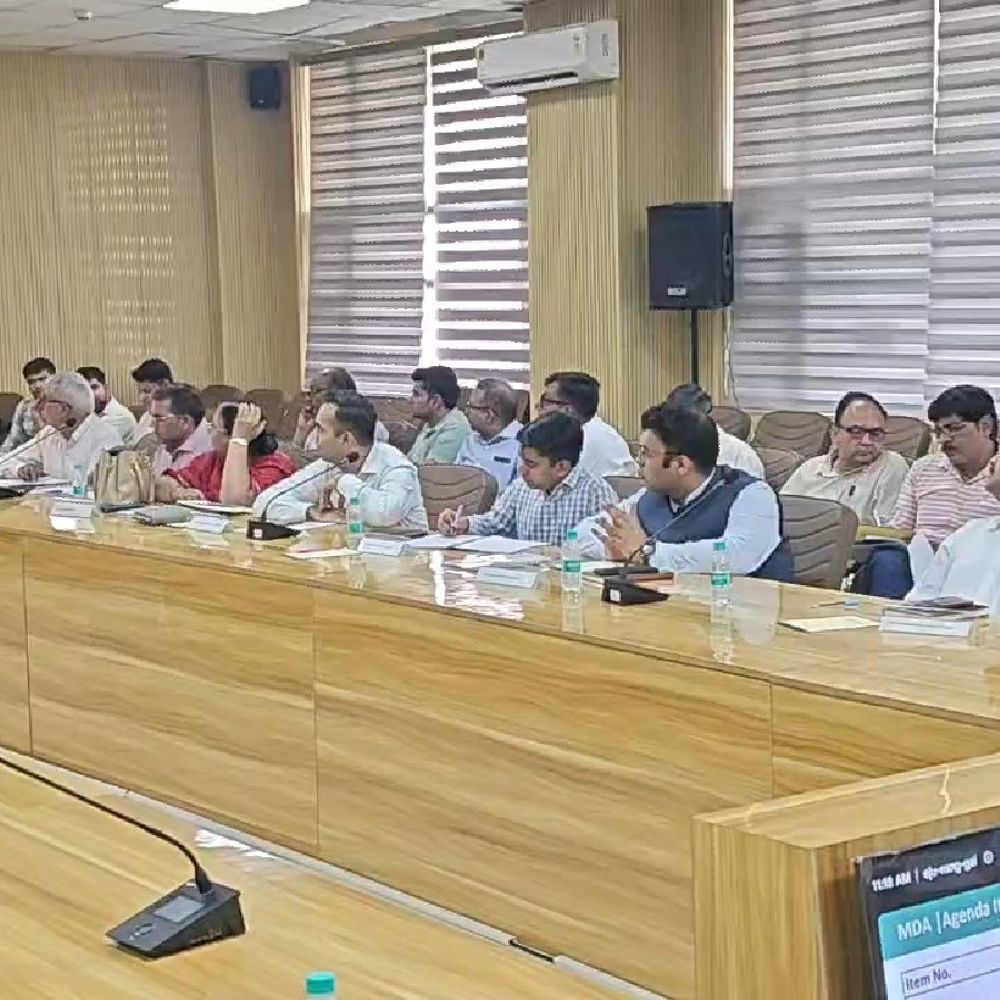 नूंह में 21 करोड़ से बनेगा ऑडिटोरियम:5 हजार की आबादी वाले गांव में पुस्तकालय खुलेगा, फरीदाबाद आयुक्त ने ली एमडीए की बैठक