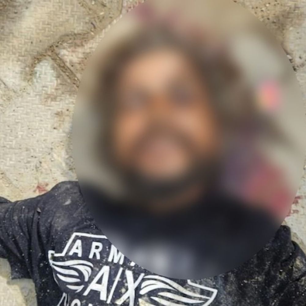 फरीदाबाद में स्टेडियम के पास मिला युवक का शव:शरीर पर चोट के निशान; एक हाथ पर राजू, दूसरे पर PR लिखा