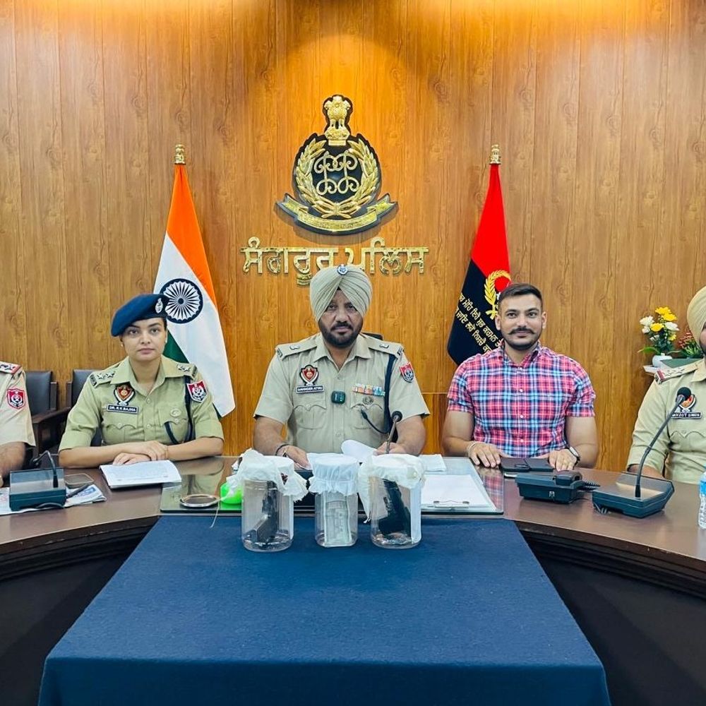 संगरूर में पेट्रोल पंप लूटकांड सुलझा:पुलिस ने चार आरोपियों को पकड़ा, हथियार, वाहन और लूटी गई नकदी बरामद