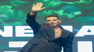 Akshay Kumar explains ‘flop actor’ remark in ‘Welcome to the Jungle’; praises co-star Raveena Tandon for her professionalism |