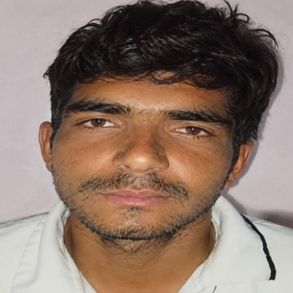 रोहतक में ऑटो पलटने से युवक की मौत:दूसरा घायल; 4 दिन बाद होनी थी शादी, परिवार तैयारियों में जुटा था