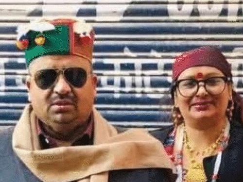 चंडीगढ़ गोलीकांड, कैशियर की प्रधान पत्नी नहीं ले पाईं शपथ:जानकी दास के क्रिमेशन के कारण टली; अब हीना को SDM रोहड़ू दिलाएंगे ओथ