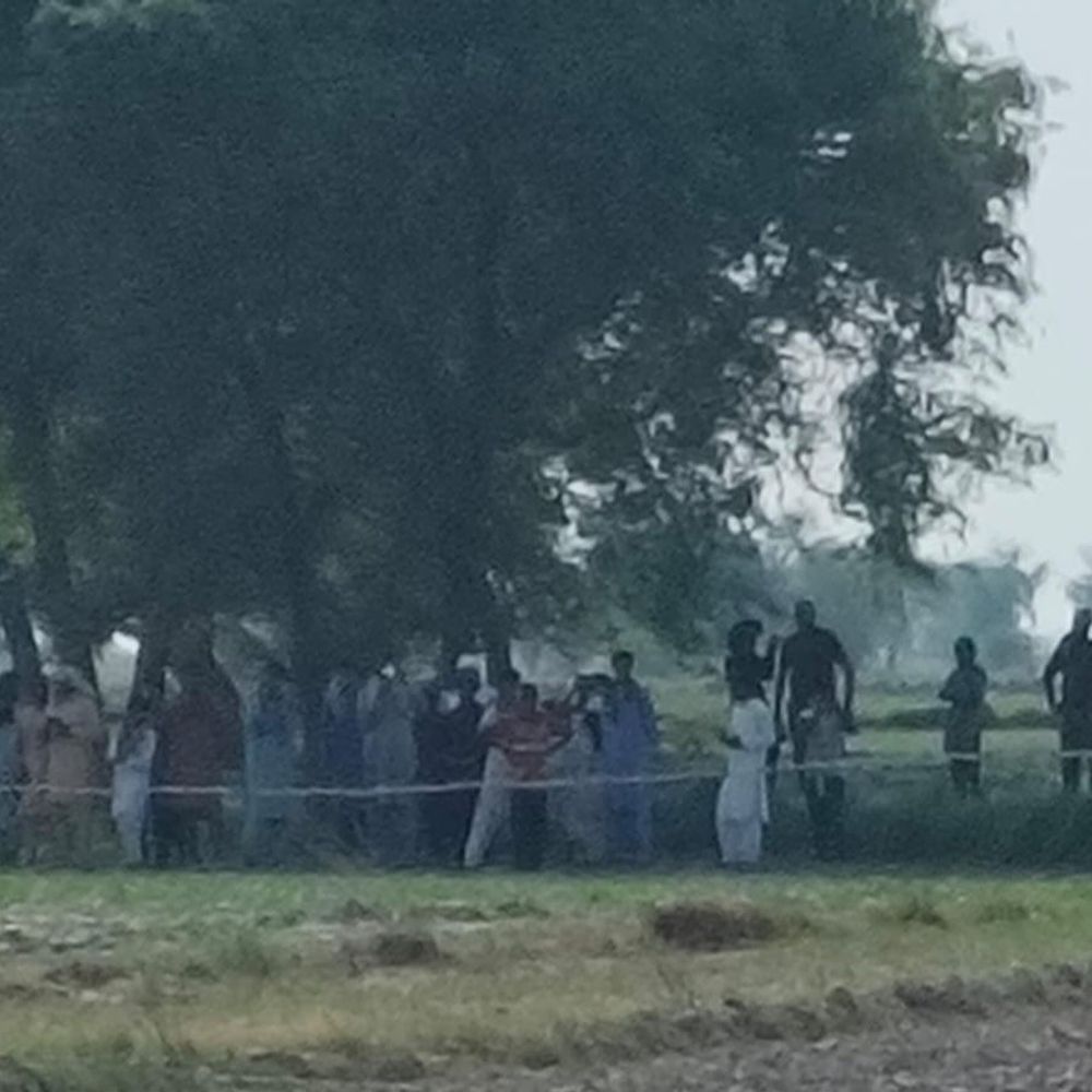 फाजिल्का जीरो लाइन पर वार्षिक मेला लगा:भारतीय श्रद्धालुओं ने किया सजदा, पाकिस्तान के लोग सीमा पार से ही कर पाए दर्शन