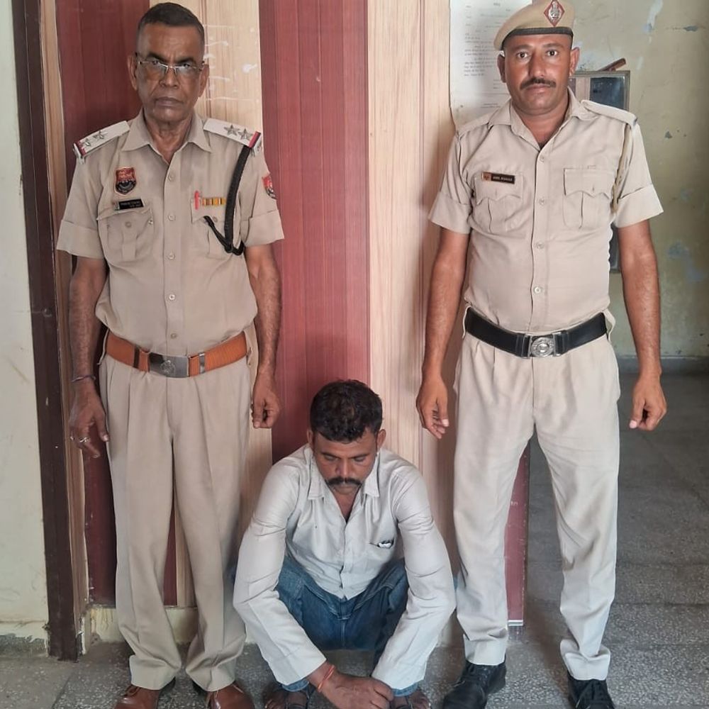 रानियां पुलिस ने अरेस्ट किया अफीम सप्लायर:राजस्थान से लाया गया था नशीला पदार्थ, तस्करों का नेटवर्क खंगाला जा रहा