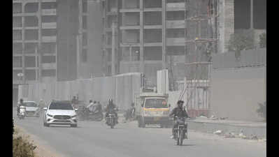 Delhi signs pact for smart, green and dust-free roads | Delhi News