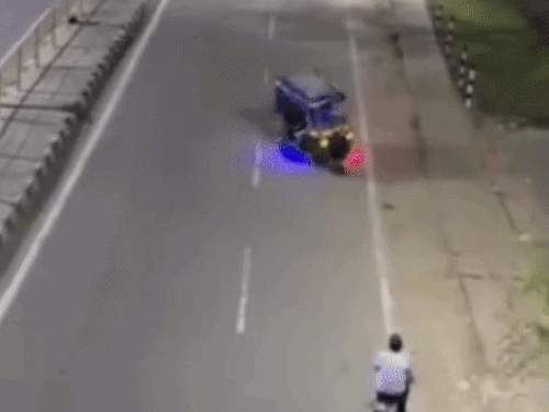 Faridabad Auto Stunt Viral Video