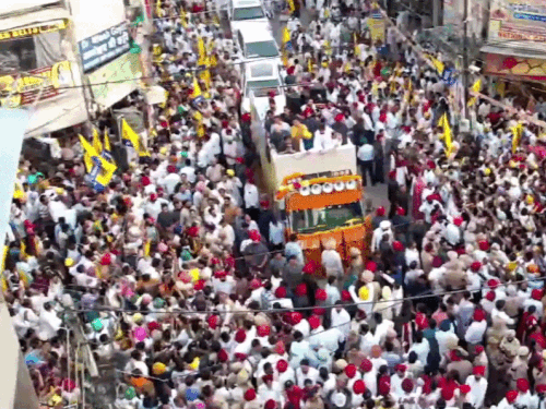 Kejriwal Declares Bhagwant Mann AAPs 2027 Punjab CM Face
