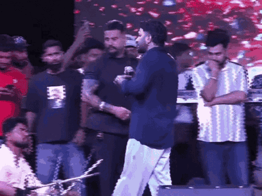 Punjabi Chandigarh big news singer g khan angry fans live show