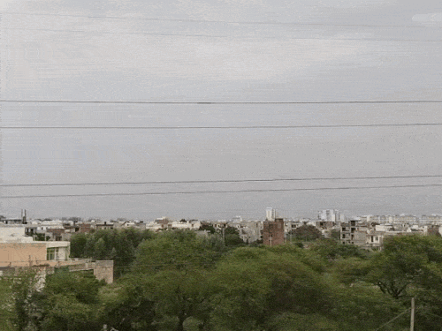 पंजाब के 12 जिलों में बारिश का अलर्ट:चंडीगढ़ में मौसम साफ, तापमान 3.6 डिग्री गिरा, आंधी से पेड़ गिरने के कारण बच्चे की मौत