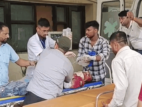 पंचकूला में पेड़ से टकराई बाइक, युवक की मौत:पंजाब के बलटाना के रहने वाले, दूसरे भाई PGI रेफर, मोरनी से लौटते समय हादसा