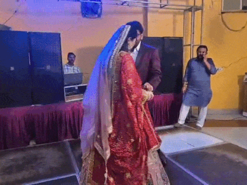 फिल्ममेकर संजय संजू सैनी विवाह बंधन में बंधे:हिसार की नीलम सैनी से की शादी, खेल-फिल्म जगत की हस्तियां हुईं शामिल