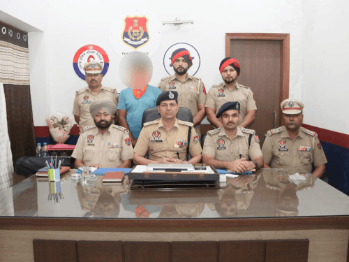 जालंधर के शेर सिंह कॉलोनी मर्डर की सुलझी गुत्थी:पुलिस ने मुख्य आरोपी को झारखंड से किया गिरफ्तार,बंद कमरे में कंबल में लिपटी मिली थी लाश