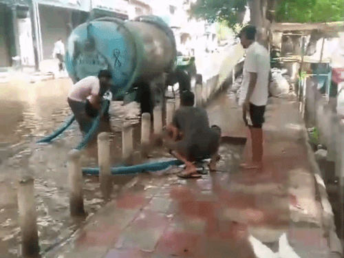 रेवाड़ी में सीवर-नालों की निगरानी करेंगे नोडल अधिकारी:DC ने नियुक्त किए; 30 जून तक देनी होगी रिपोर्ट, मानसून से पहले सफाई के निर्देश