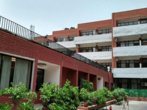 चंडीगढ़ के 3 सरकारी होटलों में PNG से बनेगा खाना:सिटको अब फुल मेन्यू करेगा तैयार; LPG की किल्लत के बाद की कटौती